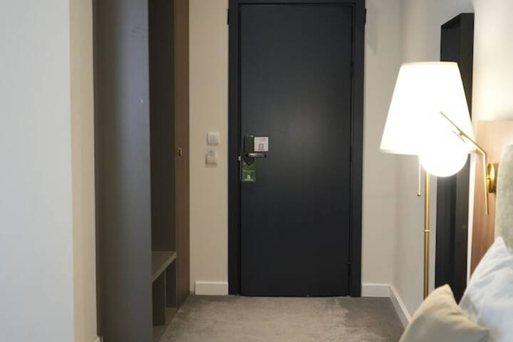 Room 49 of 110