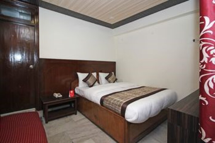 OYO Rooms 154 Mall Road Mallital
