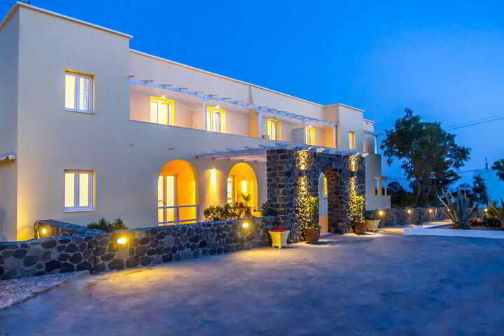 HOTEL ZORBAS SANTORINI