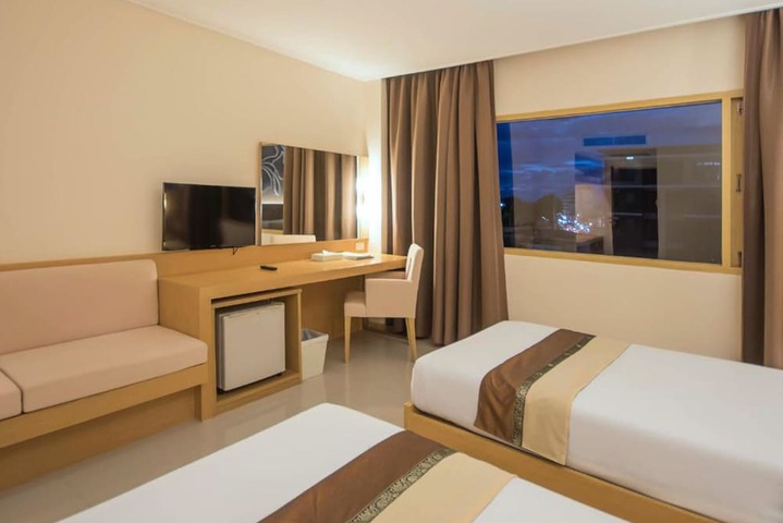Room 16 of 31