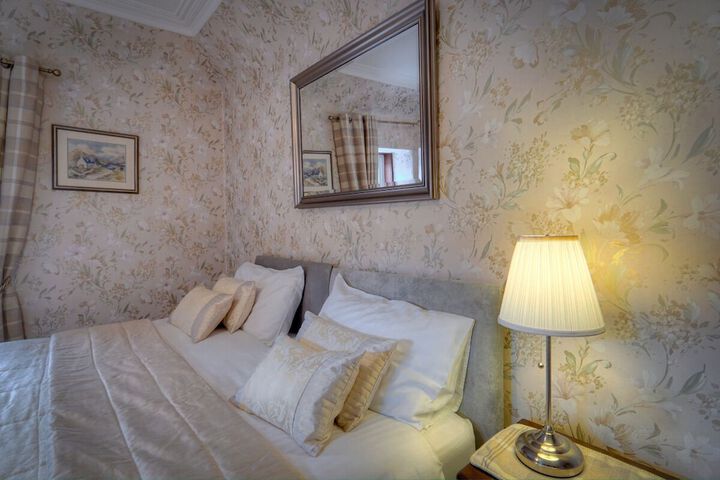 Room 26 of 101
