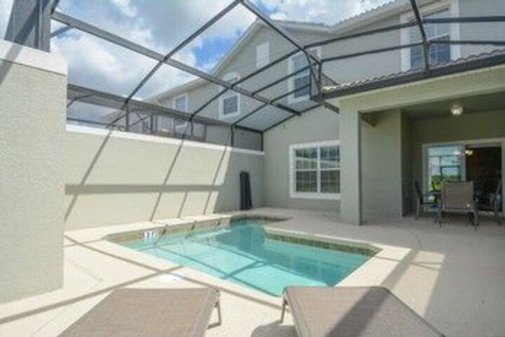 Pool 17 of 20