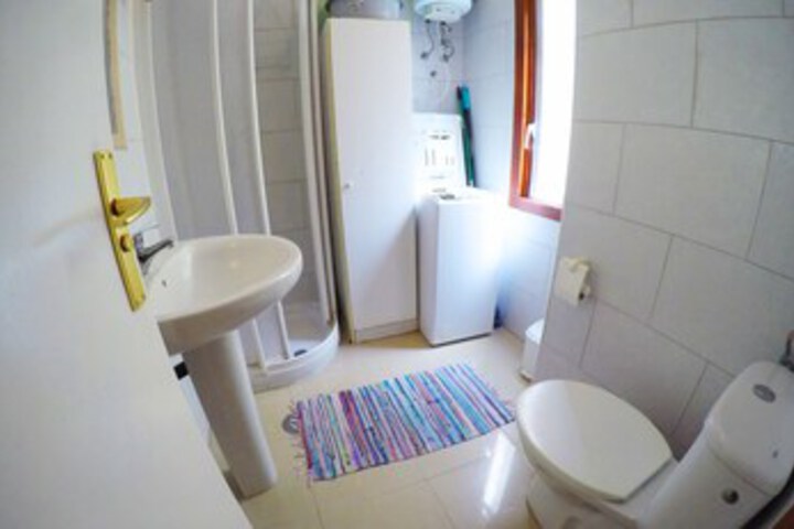 Room 3 of 15