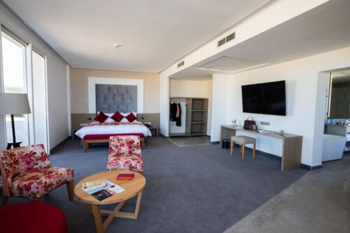 Room 16 of 51