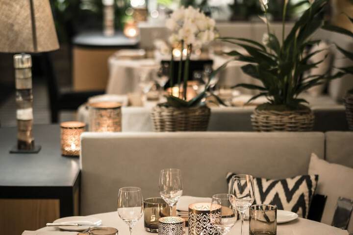 Dining 50 of 90
