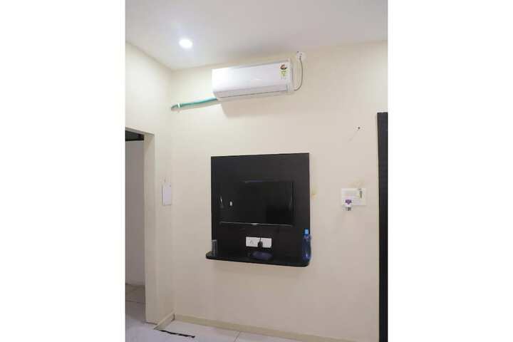Room 9 of 41