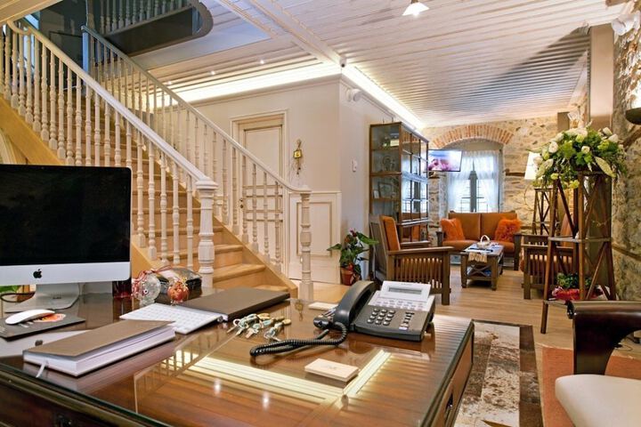 Lobby sitting area