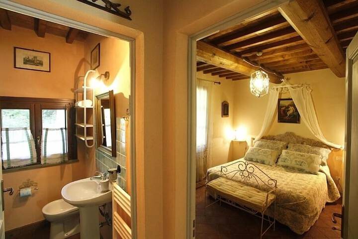 Room 10 of 71