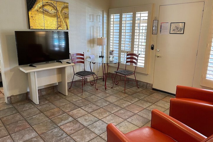 Room 7 of 30