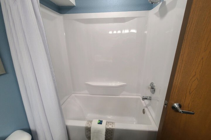 Quadruple King Size Bed (3 of 12)