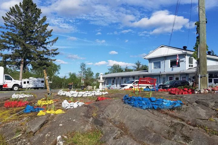 Hotel Exterior 50 of 60