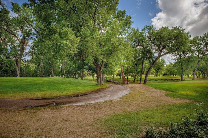 Property Grounds 35 of 40