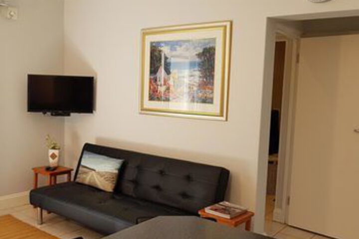 Room 25 of 29