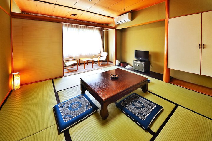 Room 21 of 57