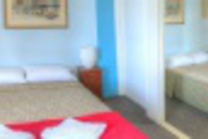 Room 5 of 180