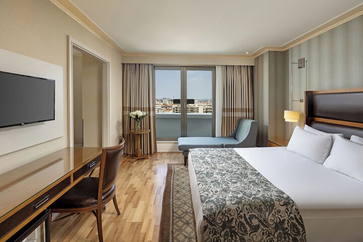 Room 10 of 54