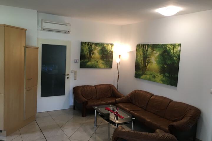Room 30 of 133