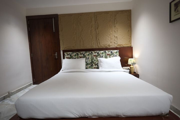 Room 22 of 43