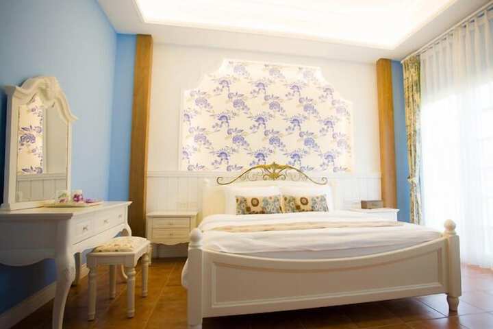 Room 28 of 78