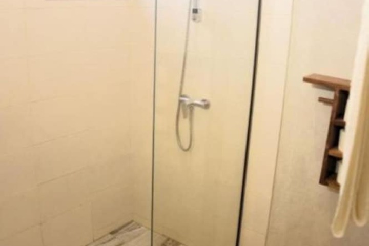 Room 3 of 19