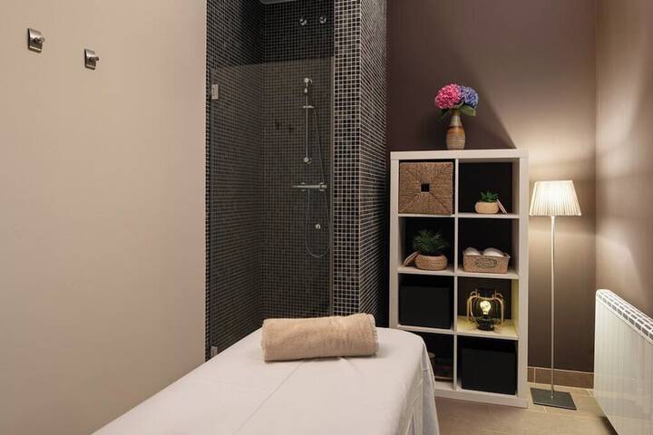 Spa 41 of 51