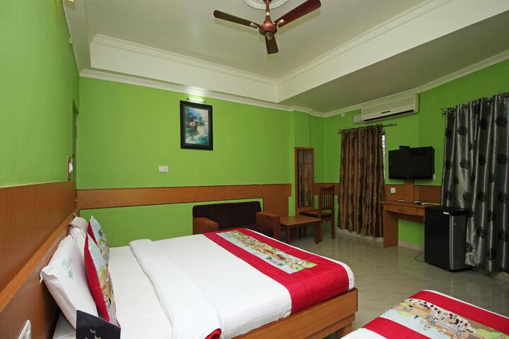 Room 5 of 5