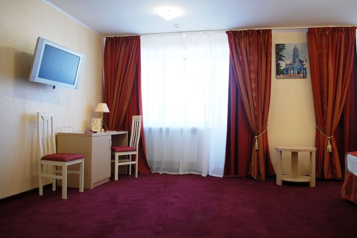 Room 18 of 53
