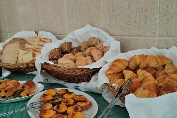 Breakfast/Coffee Service 47 of 51