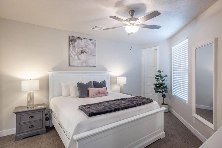 Room 4 of 45