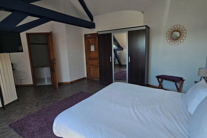 Room 4 of 57