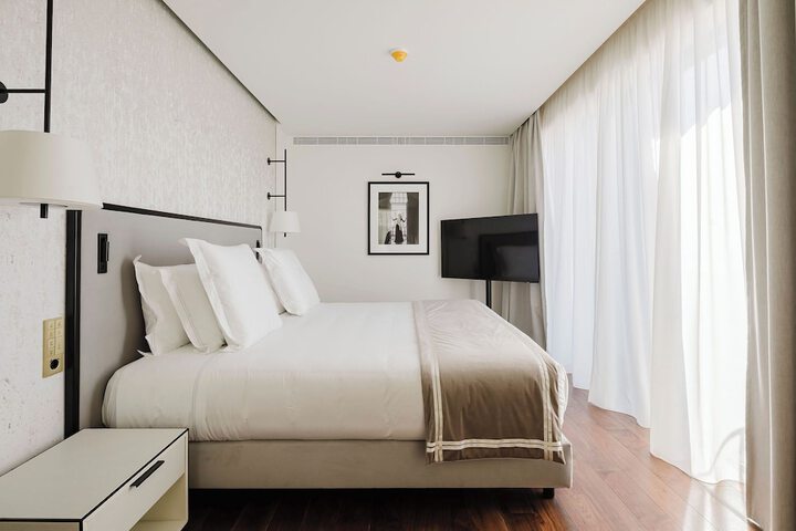 Room 25 of 150