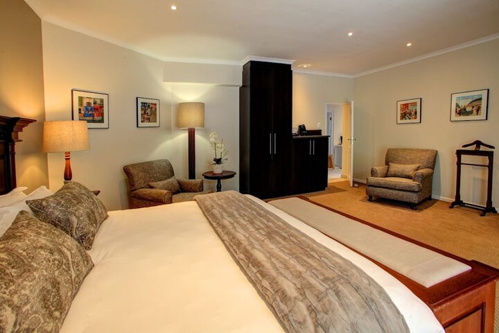 Room 21 of 100