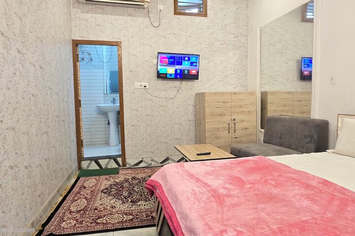 Room 47 of 75