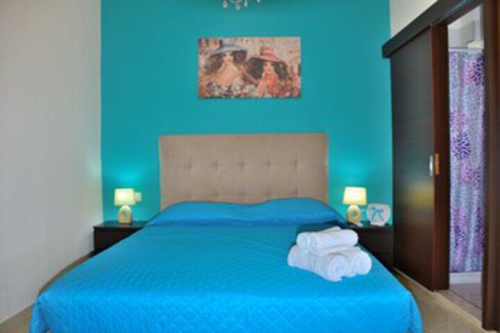 Room 17 of 29