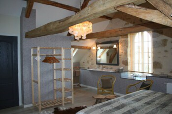Room 17 of 20