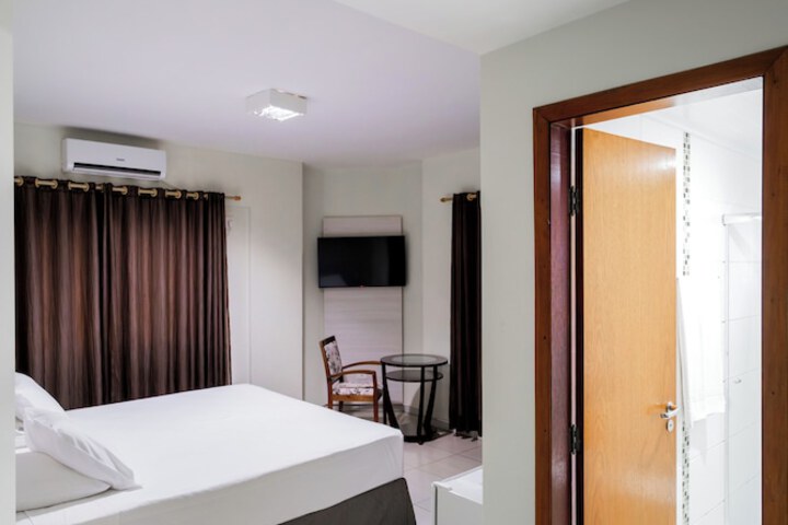 Room 2 of 45
