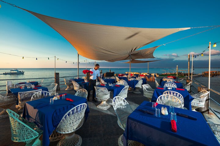 Dining 50 of 72