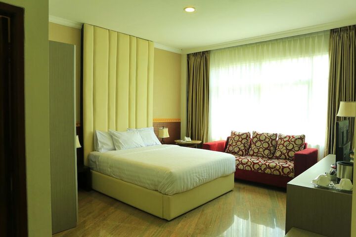Room 15 of 61