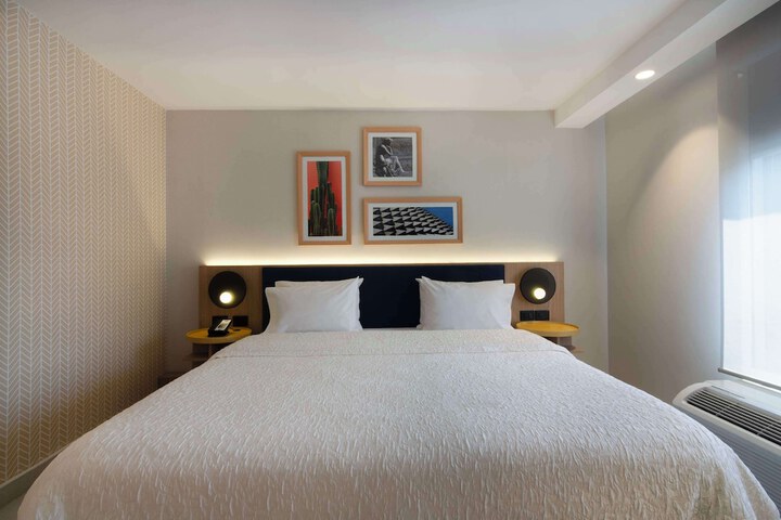 Room 49 of 129
