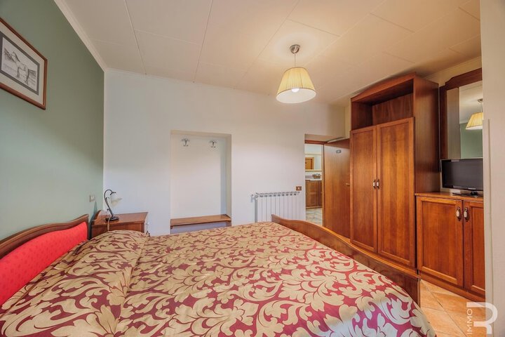 Room 47 of 148