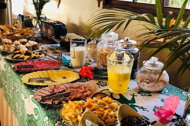 Breakfast/Coffee Service 15 of 27