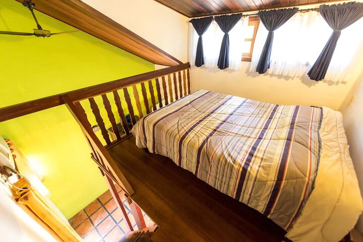 Room 2 of 35