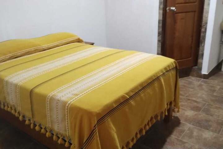 Room 4 of 38