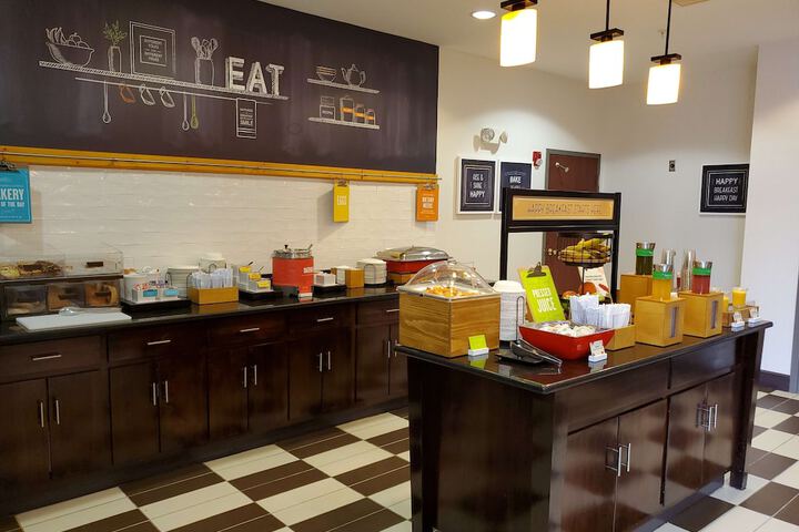Breakfast area