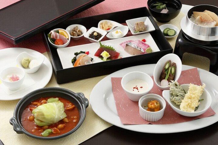 Dining 59 of 74