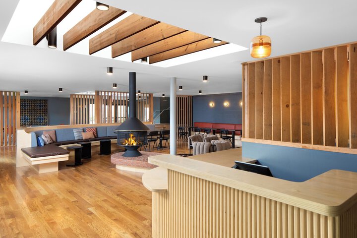 Hotel Interior 4 of 36