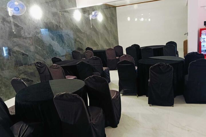 Ballroom/Hall 40 of 56