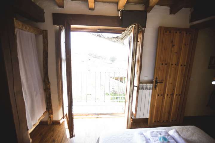 Room 16 of 35