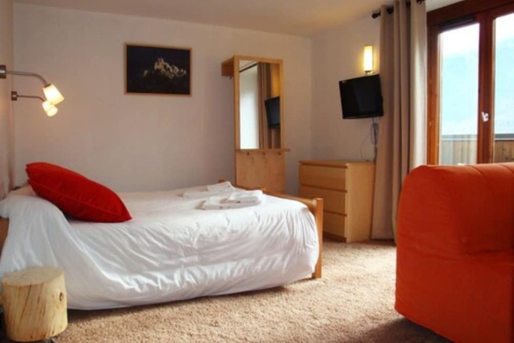 Room 40 of 83