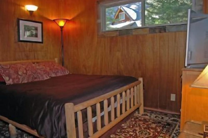 Room 2 of 16